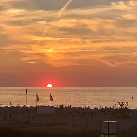 Zuhause Am Mit Sonnenbalkon In Strand- Und Altstadtnaehe Apartment